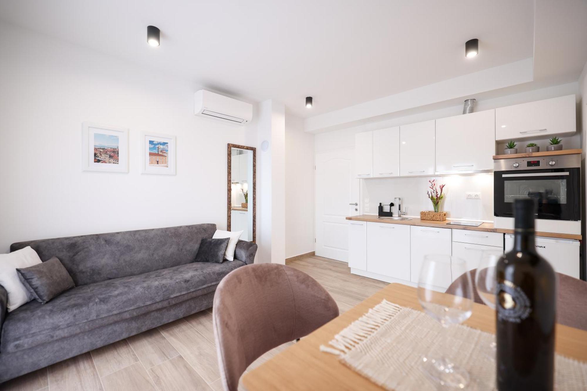 Duo Soles - Apartments With Private Parking Near Zadar Murvica  Екстер'єр фото