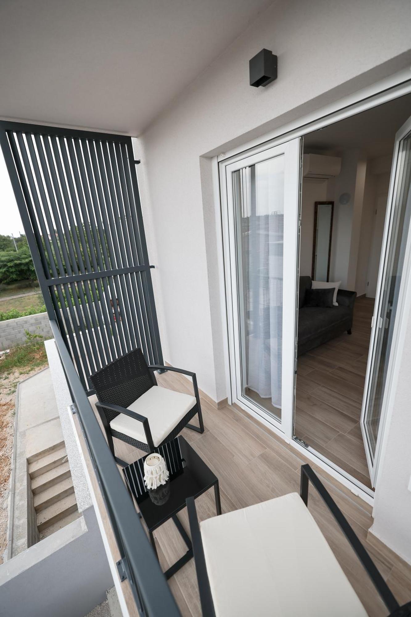 Duo Soles - Apartments With Private Parking Near Zadar Murvica  Екстер'єр фото