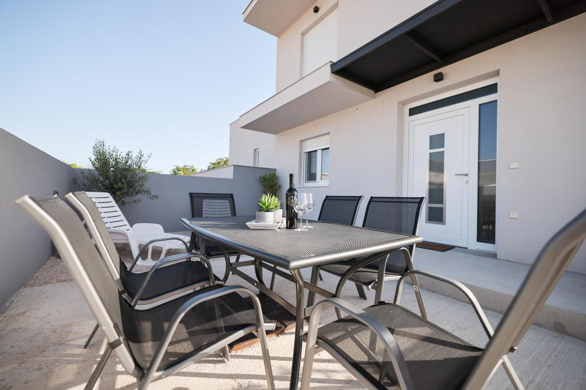 Duo Soles - Apartments With Private Parking Near Zadar Murvica  Екстер'єр фото