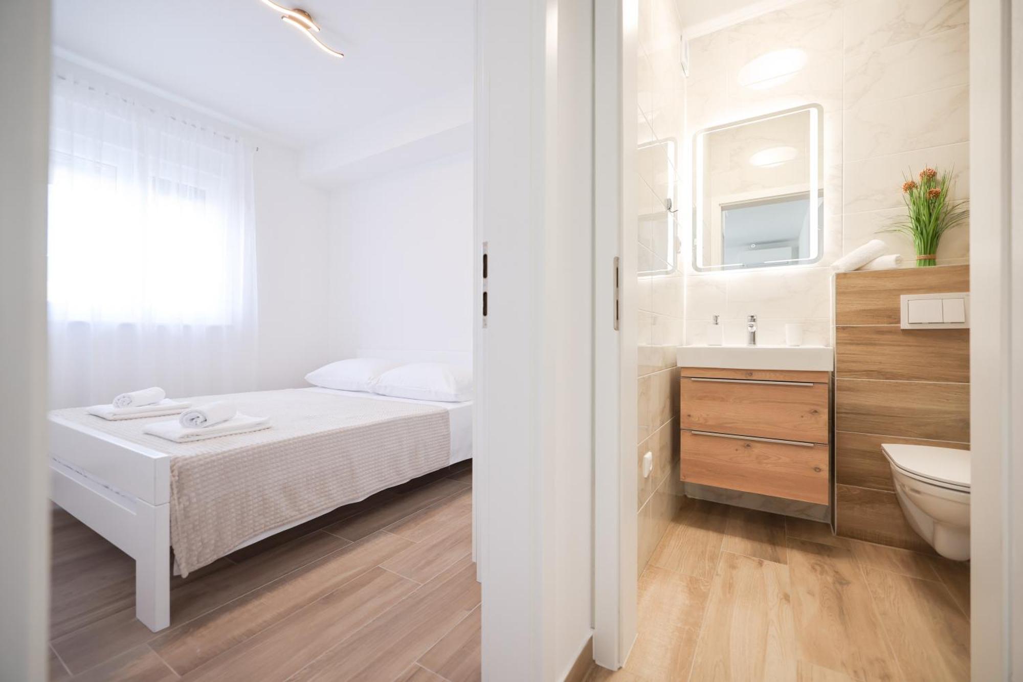 Duo Soles - Apartments With Private Parking Near Zadar Murvica  Екстер'єр фото